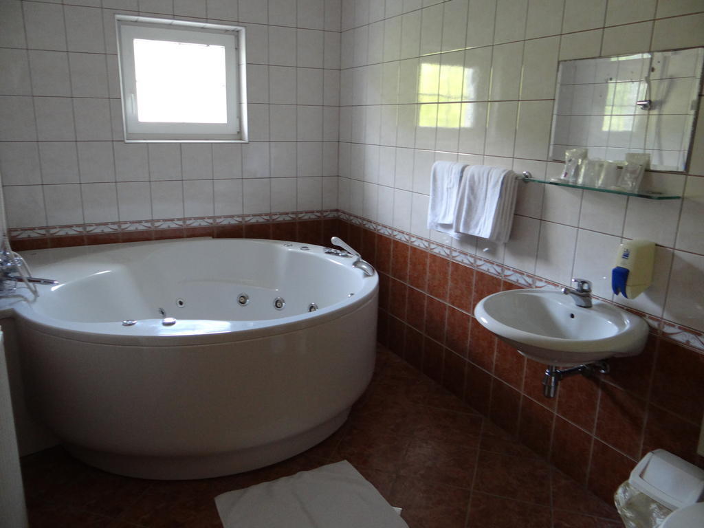 Rooms Hochkraut Celje Exteriör bild