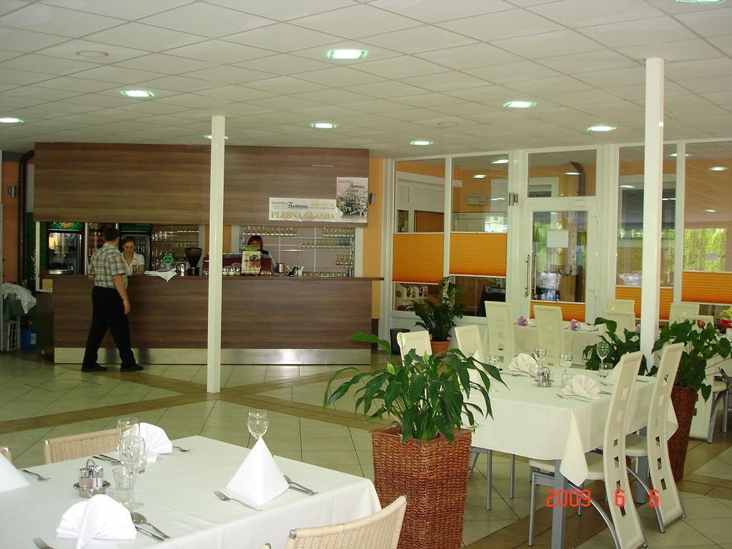 Rooms Hochkraut Celje Exteriör bild