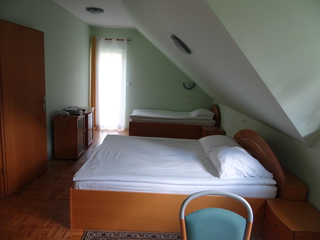Rooms Hochkraut Celje Exteriör bild